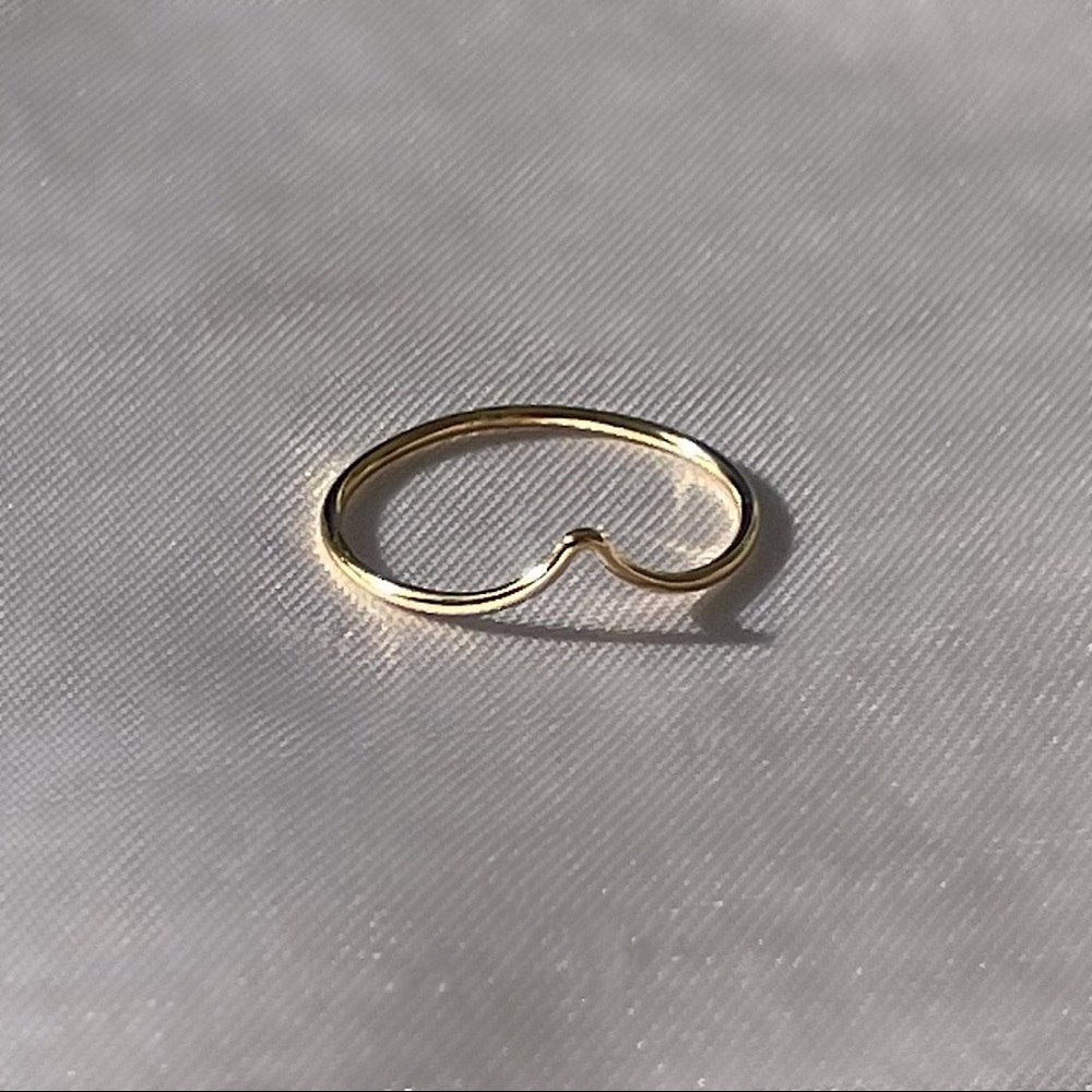 14K Gold Filled Chevron Ring - Picture 2 of 3